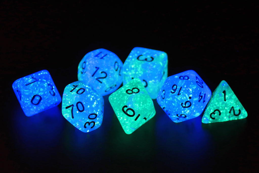 glow in the dark dice
